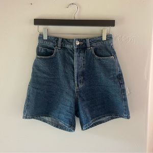 Zara Mom Fit Denim Shorts size 26